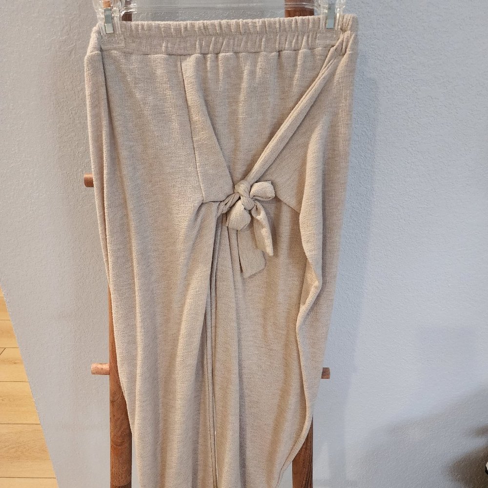 Cute beige pants